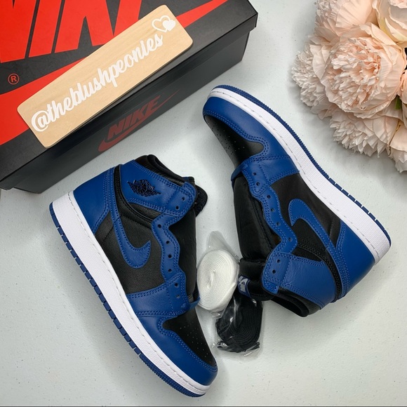 Jordan 1 Retro OG - Picture 6 of 12